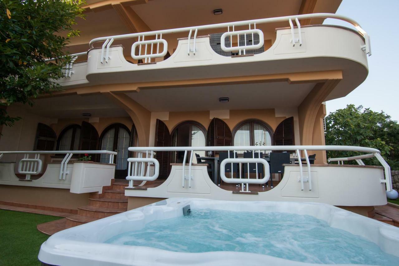 Villa Royale Krk Town Esterno foto