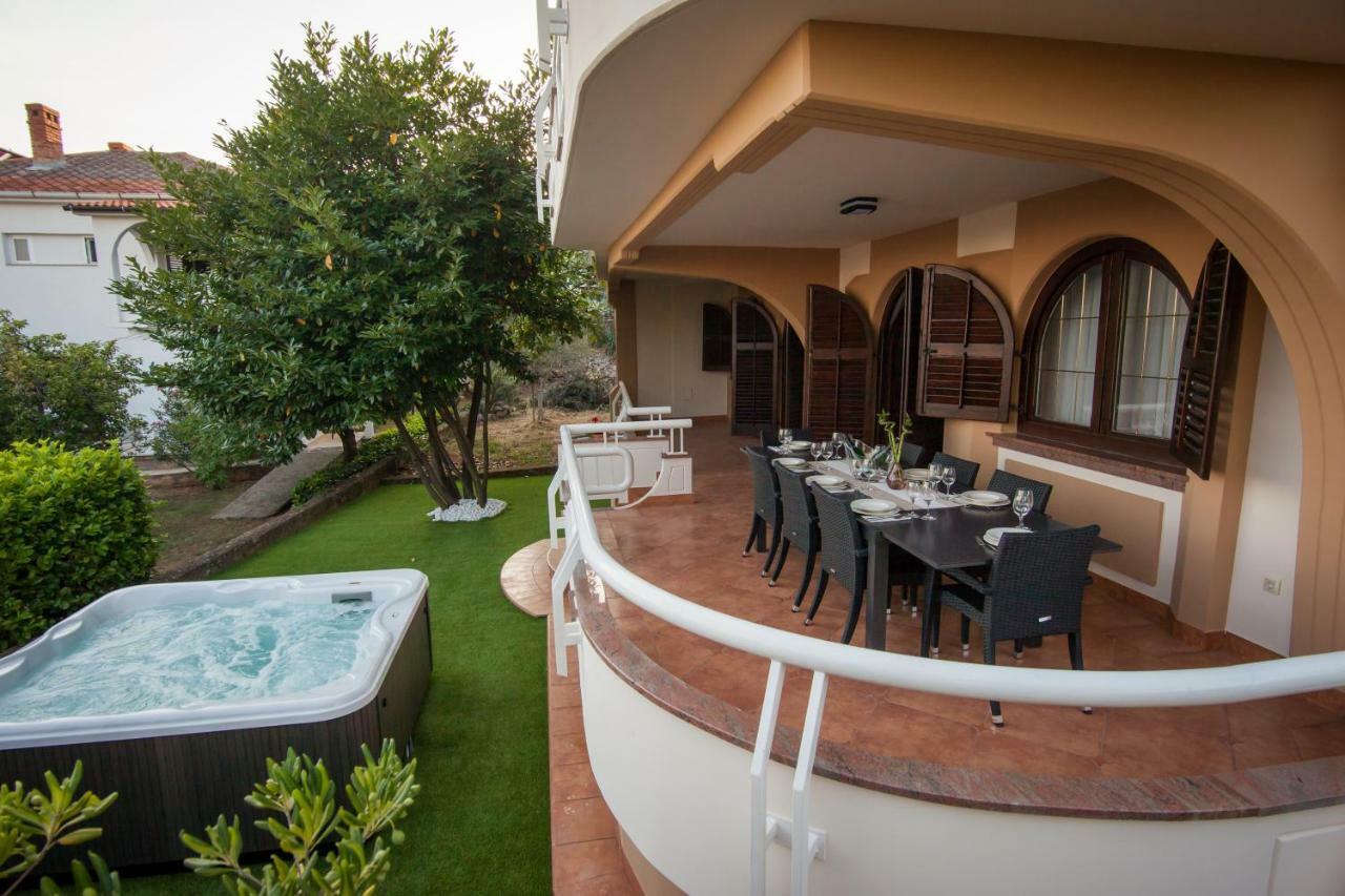 Villa Royale Krk Town Esterno foto